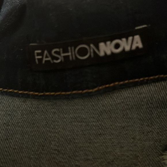 Ripped dark denim Jean jacket . - Picture 2 of 4